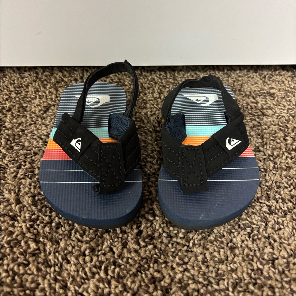Quiksilver Kids' Black and Multicolor Flip Flops